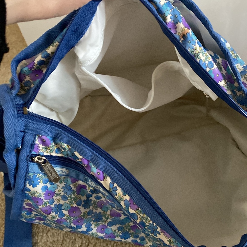 LeSportsac Messenger Bag - Picture 7 of 12